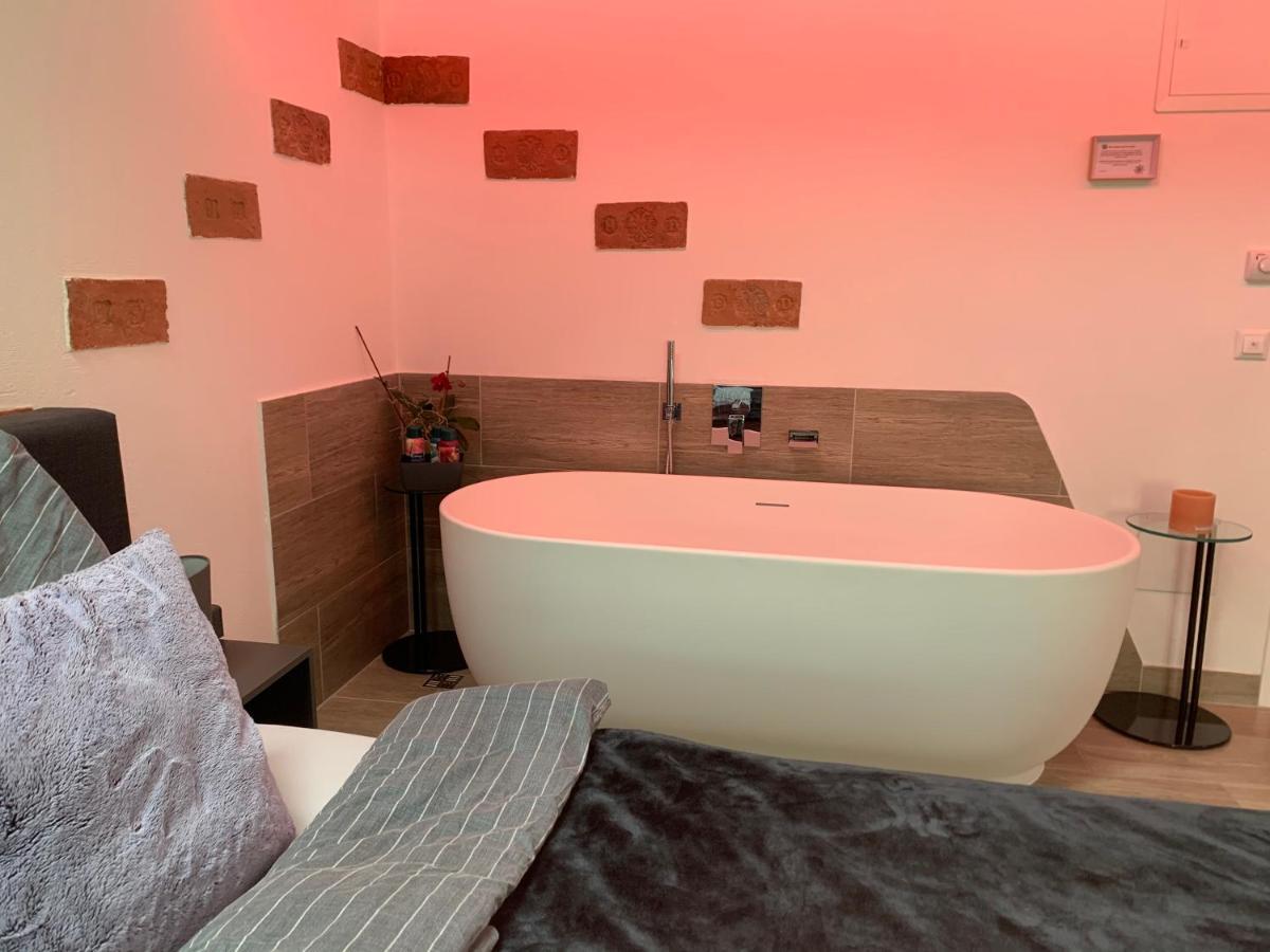 Auszeit Vienna Wellness Apartment Екстериор снимка