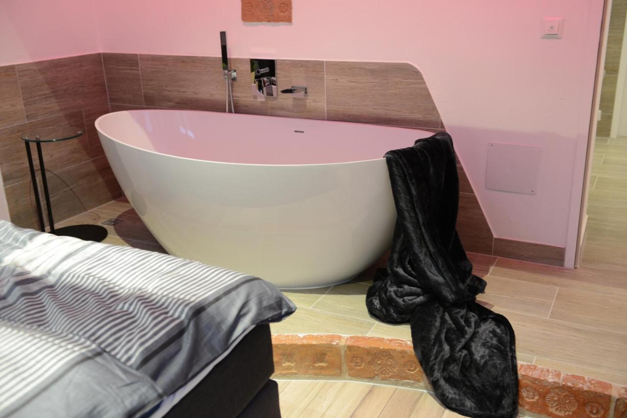 Auszeit Vienna Wellness Apartment Екстериор снимка